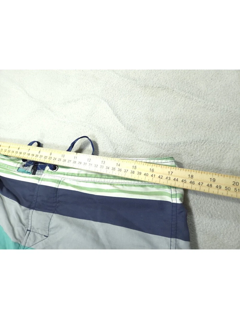 Patagonia Swim Shorts Mens 34 Wavefarer Board Trunks Surf Striped Blue Nylon 19
